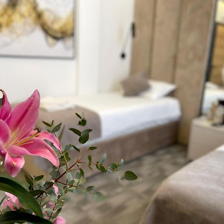 Hotel Npl Code Naselje Starosjedilaca エクステリア 写真