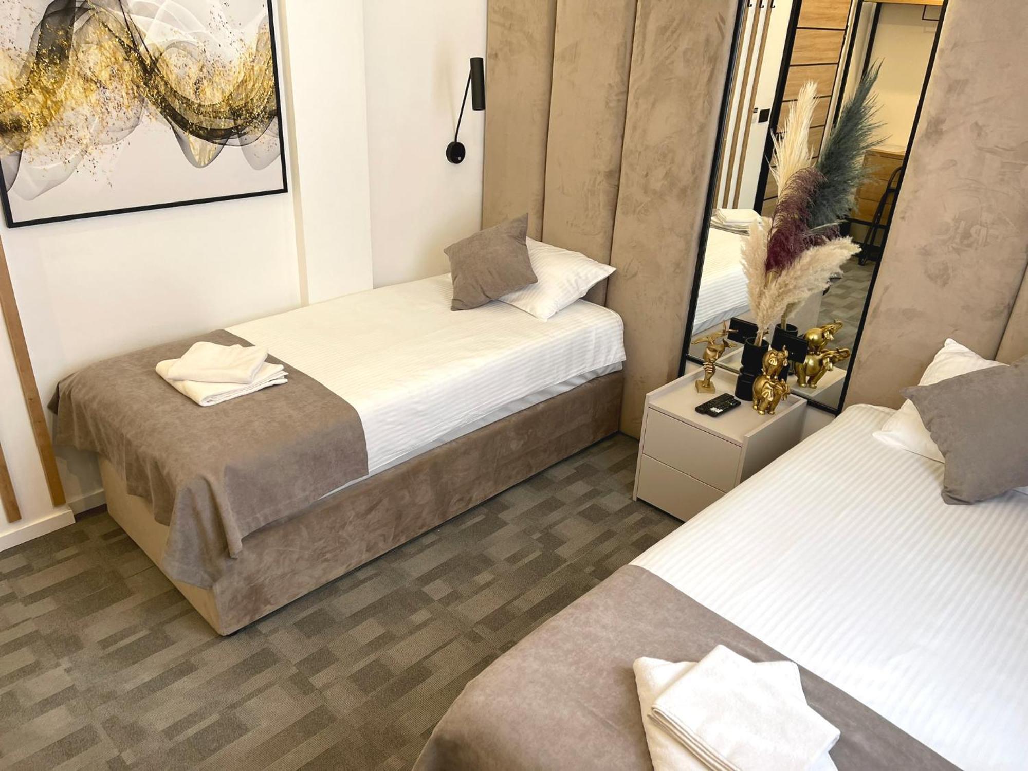 Hotel Npl Code Naselje Starosjedilaca エクステリア 写真